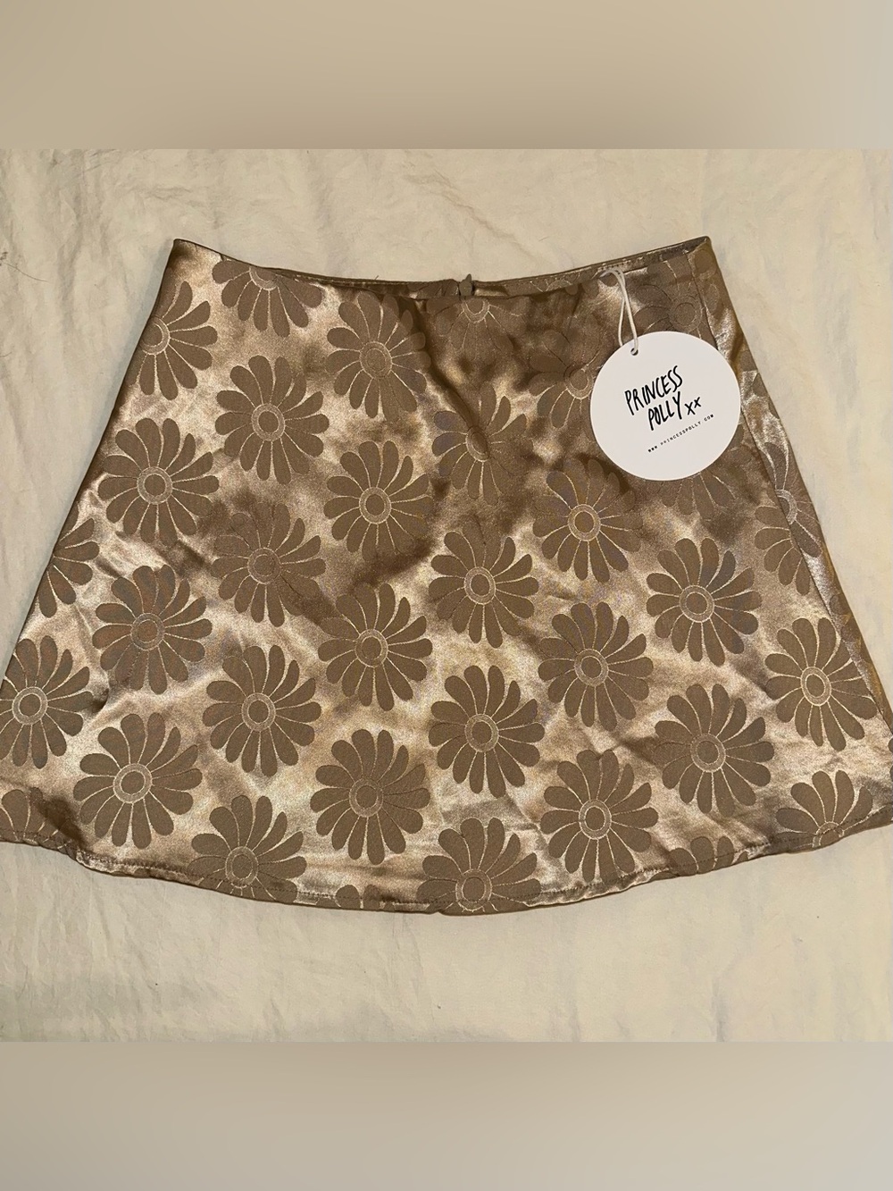 305 Princess Polly Metallic Gold Daisy A-Line Mini Skirt- Size 4